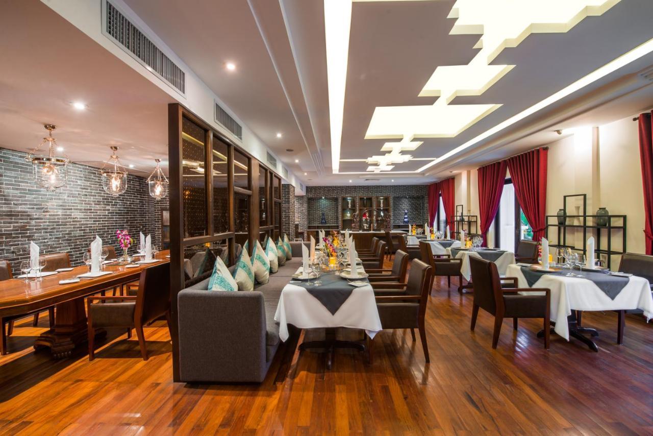 Lotus Blanc Resort 5*